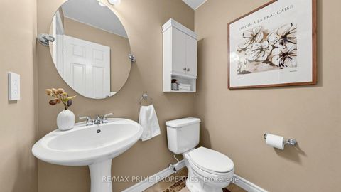 Photo 18 at 15 Marsh Street, North Richvale, Richmond Hill