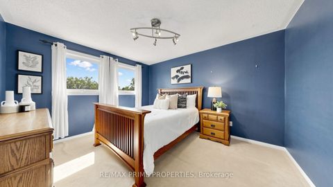 Photo 26 at 15 Marsh Street, North Richvale, Richmond Hill
