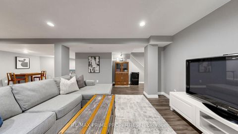 Photo 33 at 15 Marsh Street, North Richvale, Richmond Hill