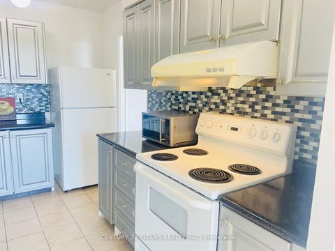 Photo 6 at 907 - 301 Prudential Drive, Dorset Park, Toronto