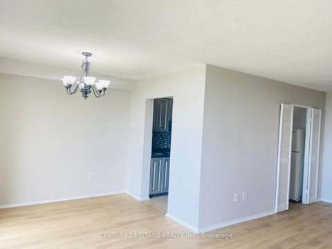 Photo 7 at 907 - 301 Prudential Drive, Dorset Park, Toronto