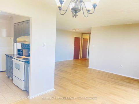 Photo 10 at 907 - 301 Prudential Drive, Dorset Park, Toronto