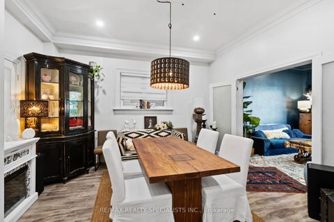 Photo 4 at 73 Elm Grove Avenue, South Parkdale, Toronto