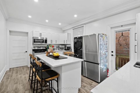 Photo 10 at 73 Elm Grove Avenue, South Parkdale, Toronto