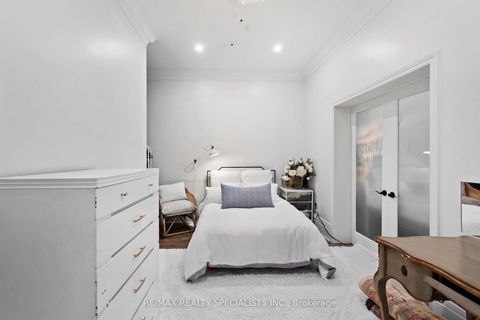 Photo 13 at 73 Elm Grove Avenue, South Parkdale, Toronto