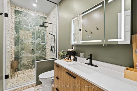 Photo 14 at 73 Elm Grove Avenue, South Parkdale, Toronto