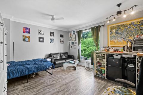 Photo 18 at 73 Elm Grove Avenue, South Parkdale, Toronto