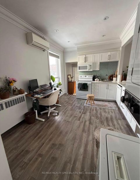 Photo 23 at 73 Elm Grove Avenue, South Parkdale, Toronto