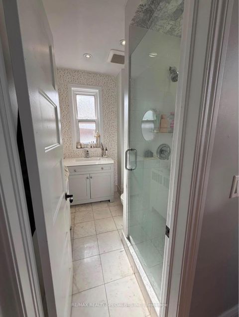 Photo 27 at 73 Elm Grove Avenue, South Parkdale, Toronto