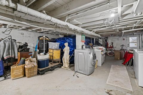 Photo 34 at 73 Elm Grove Avenue, South Parkdale, Toronto