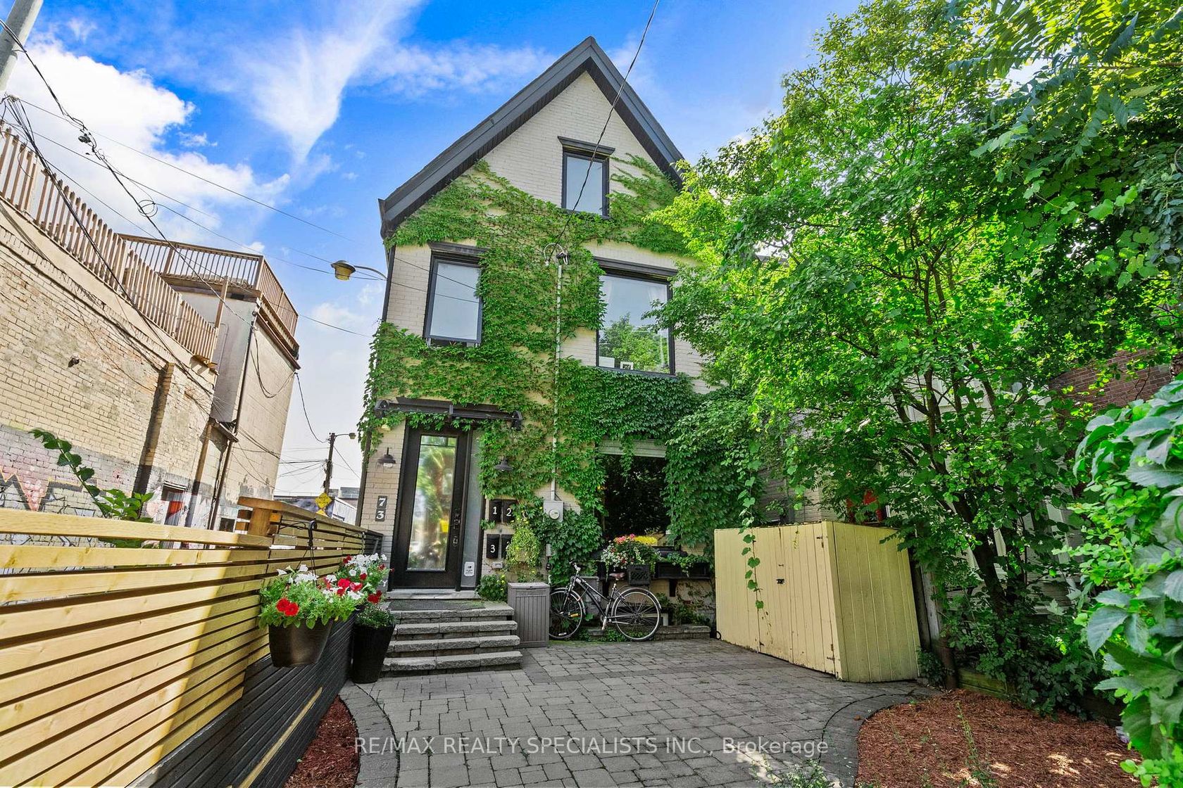 73 Elm Grove Avenue, South Parkdale, Toronto 