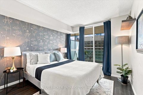 Photo 13 at 1468 - 209 Fort York Boulevard, Niagara, Toronto