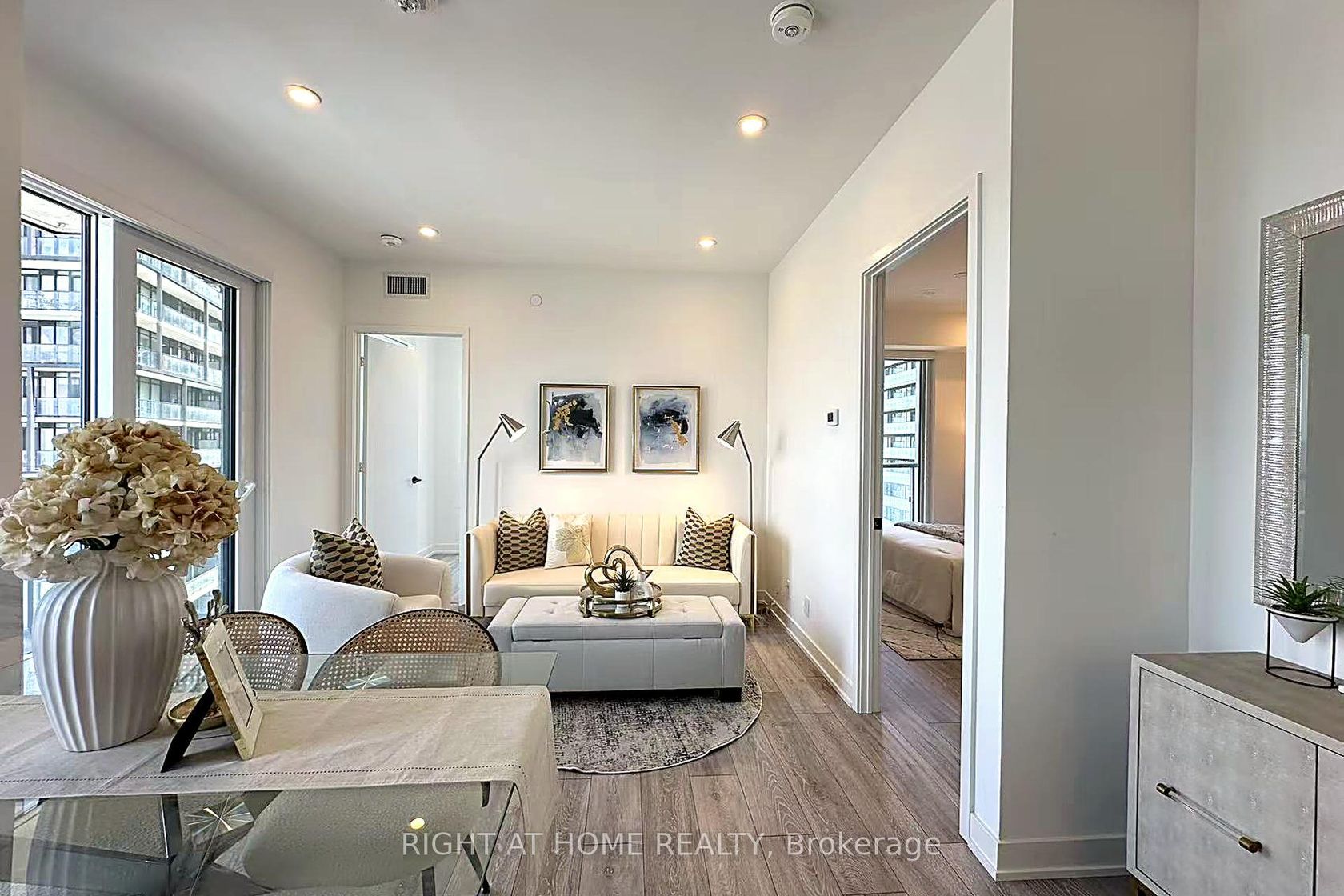 3302 - 108 Peter Street, Waterfront Communities C1, Toronto 