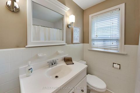 Photo 20 at 24 Beaverbrook Avenue, Rosethorn, Toronto