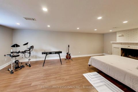 Photo 24 at 24 Beaverbrook Avenue, Rosethorn, Toronto