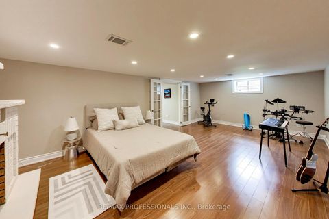 Photo 26 at 24 Beaverbrook Avenue, Rosethorn, Toronto