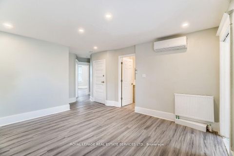 Photo 14 at 31 Tyndall Avenue, South Parkdale, Toronto