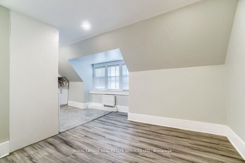 Photo 25 at 31 Tyndall Avenue, South Parkdale, Toronto