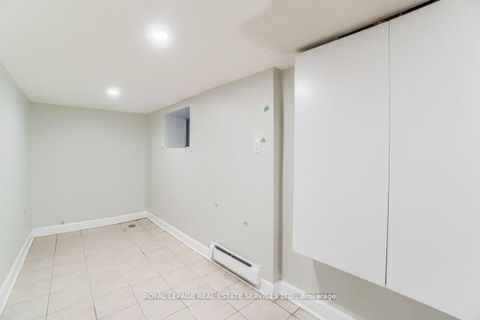 Photo 36 at 31 Tyndall Avenue, South Parkdale, Toronto