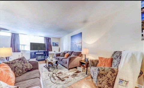 Photo 4 at 608 - 3420 Eglinton Avenue E, Scarborough Village, Toronto