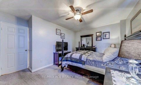 Photo 8 at 608 - 3420 Eglinton Avenue E, Scarborough Village, Toronto