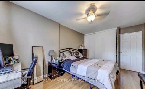 Photo 11 at 608 - 3420 Eglinton Avenue E, Scarborough Village, Toronto