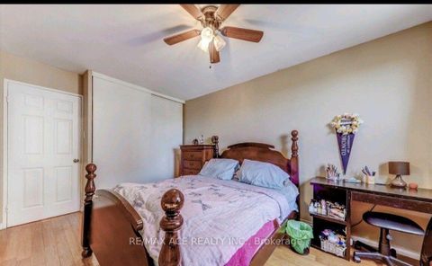 Photo 13 at 608 - 3420 Eglinton Avenue E, Scarborough Village, Toronto