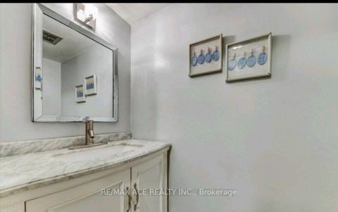 Photo 16 at 608 - 3420 Eglinton Avenue E, Scarborough Village, Toronto