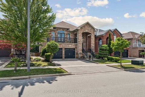 Photo 1 at 251 Sonoma Boulevard, Sonoma Heights, Vaughan