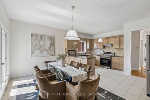 Photo 10 at 251 Sonoma Boulevard, Sonoma Heights, Vaughan