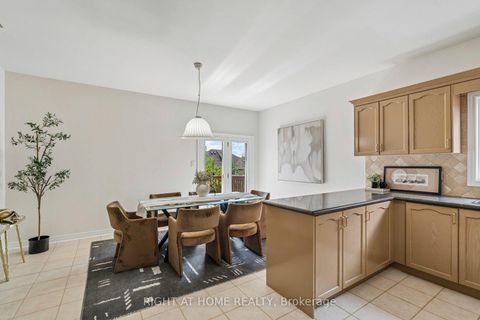 Photo 11 at 251 Sonoma Boulevard, Sonoma Heights, Vaughan