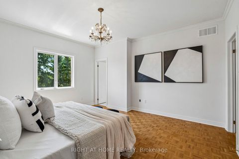 Photo 17 at 251 Sonoma Boulevard, Sonoma Heights, Vaughan