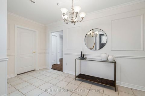 Photo 22 at 251 Sonoma Boulevard, Sonoma Heights, Vaughan