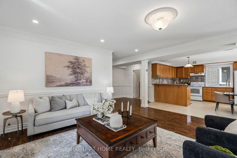 Photo 23 at 251 Sonoma Boulevard, Sonoma Heights, Vaughan
