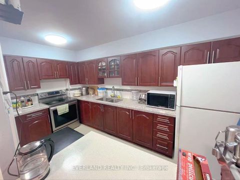 Photo 3 at 303 - 2050 Bridletowne Circle, L'Amoreaux, Toronto
