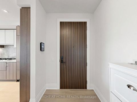 Photo 5 at 615 - 280 Howland Avenue, Annex, Toronto