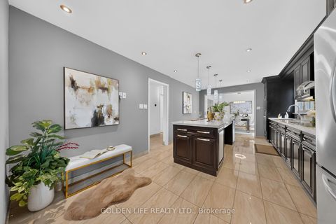 Photo 13 at 186 Carlton Road, Unionville, Markham