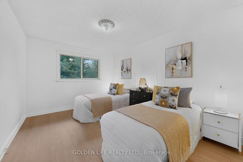 Photo 32 at 186 Carlton Road, Unionville, Markham