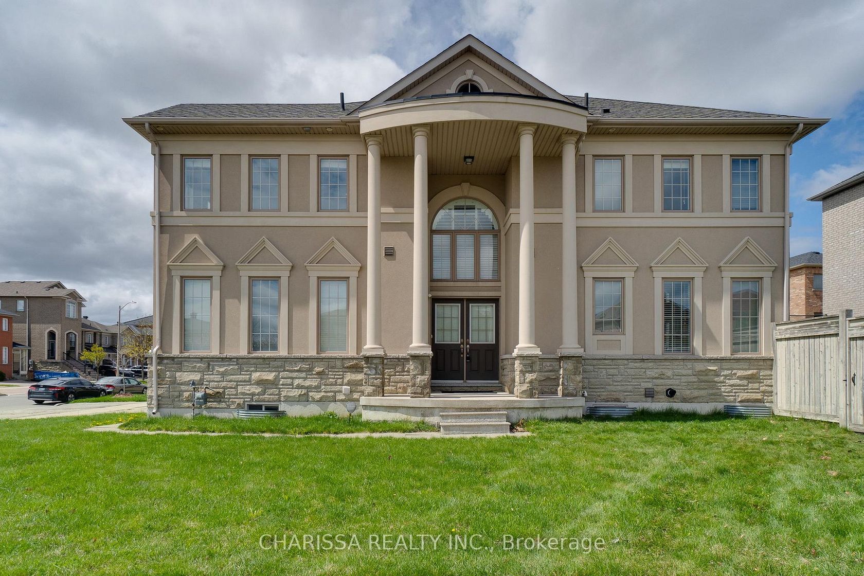 2 HAWSTONE Road, Vellore Village, Vaughan photo number 2