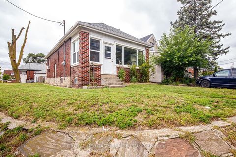 Photo 1 at 758 Jane Street, Smythe, Toronto