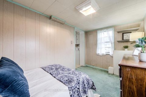 Photo 17 at 758 Jane Street, Smythe, Toronto