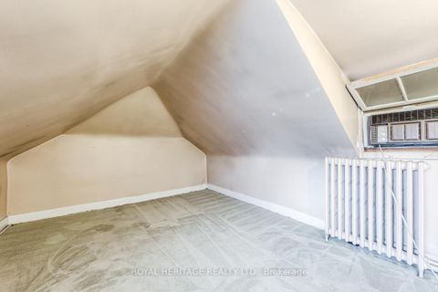 Photo 19 at 758 Jane Street, Smythe, Toronto
