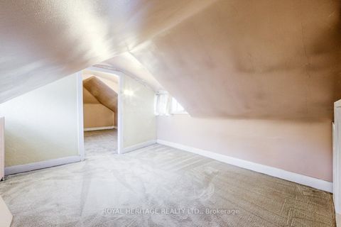 Photo 20 at 758 Jane Street, Smythe, Toronto