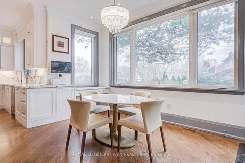 Photo 9 at 300 Upper Highland Crescent, Windfields, Toronto