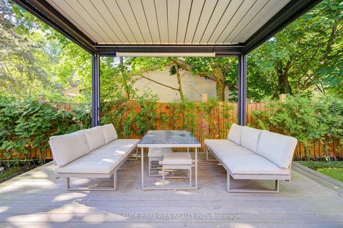 Photo 42 at 300 Upper Highland Crescent, Windfields, Toronto