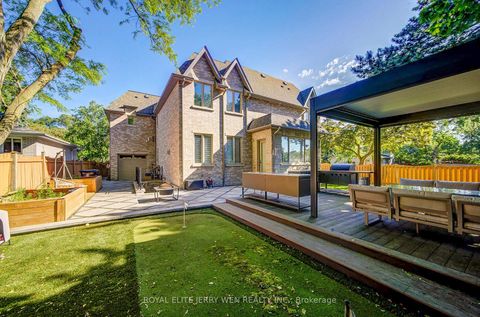 Photo 44 at 300 Upper Highland Crescent, Windfields, Toronto