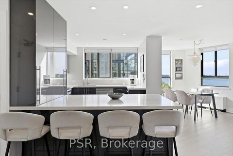Photo 13 at 702 - 270 Queens Quay W, Waterfront Communities C1, Toronto