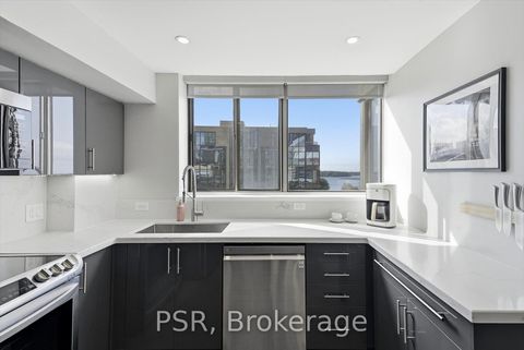 Photo 17 at 702 - 270 Queens Quay W, Waterfront Communities C1, Toronto