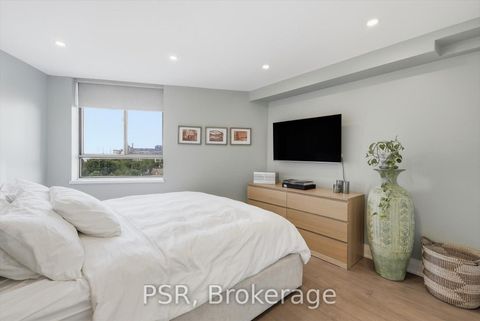 Photo 21 at 702 - 270 Queens Quay W, Waterfront Communities C1, Toronto