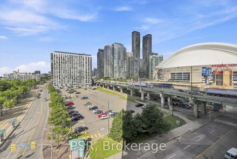 Photo 28 at 702 - 270 Queens Quay W, Waterfront Communities C1, Toronto